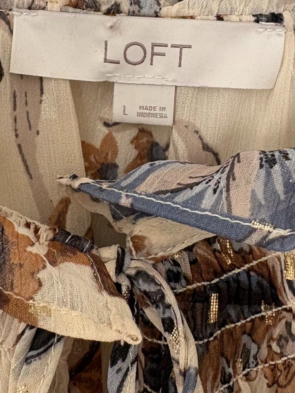 Loft Long Sleeve Ruffle Cream Floral Paisley Blouse Size Large - Picture 4 of 5